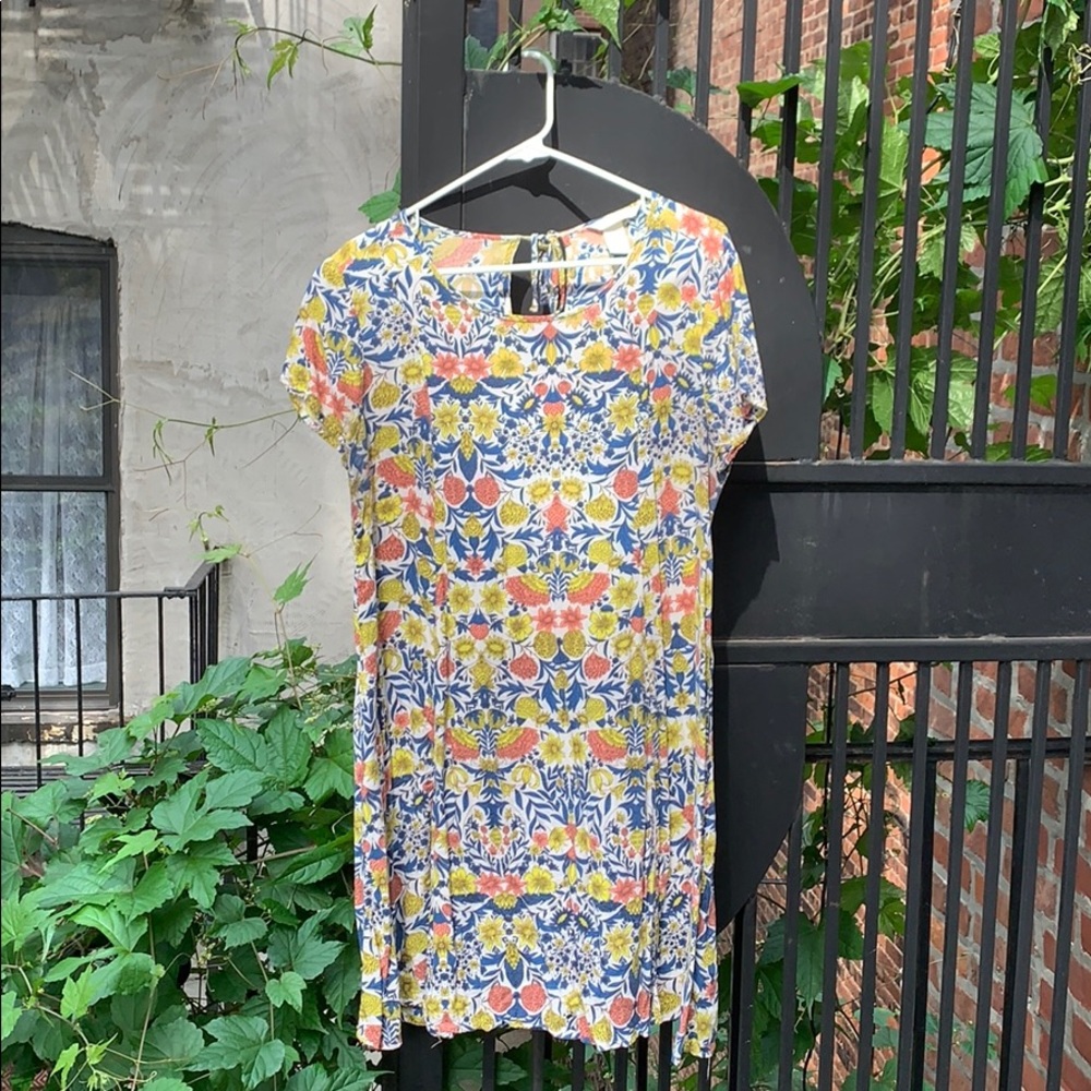 H&M Floral Flowy Shift Dress